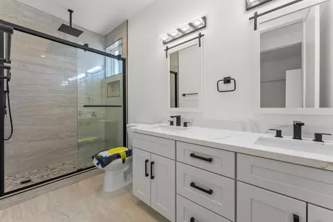 Bath - 182 W Rincon Ave, Campbell, CA 95008 photo 3 of 3