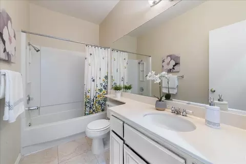 Bath - 288 Diamond Way, Milpitas, CA 95035 photo 1 of 4