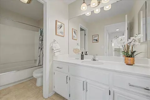 Bath - 288 Diamond Way, Milpitas, CA 95035 photo 4 of 4