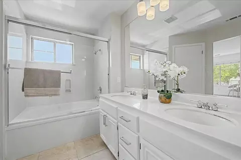 Bath - 288 Diamond Way, Milpitas, CA 95035 photo 2 of 4