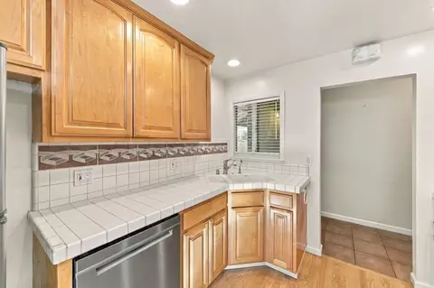 Kitchen - 7536 Dumas Dr, Cupertino, CA 95014 photo 5 of 6