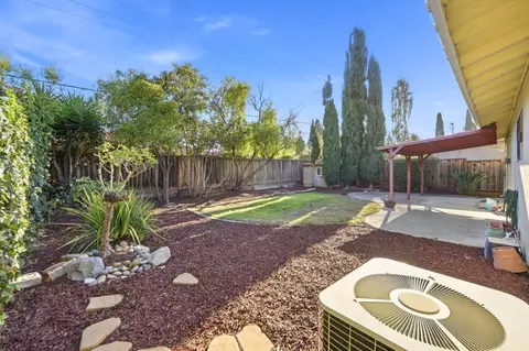 Exterior - 7536 Dumas Dr, Cupertino, CA 95014 photo 4 of 6