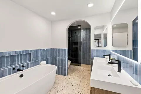 Bath - 2907 Crocker Ct, Aptos, CA 95003 photo 1 of 6