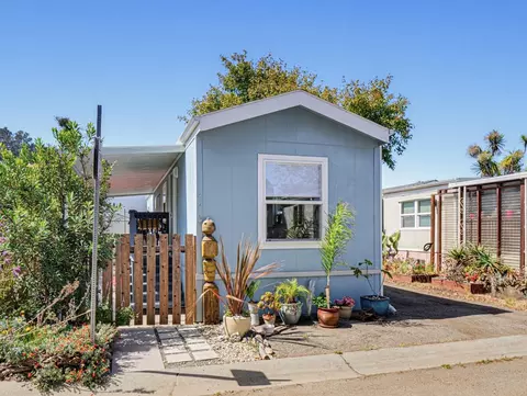 740 30th Ave 115, Santa Cruz, CA 95062