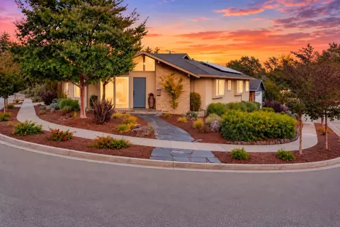 148 Hollywood Ave, Santa Cruz, CA 95060