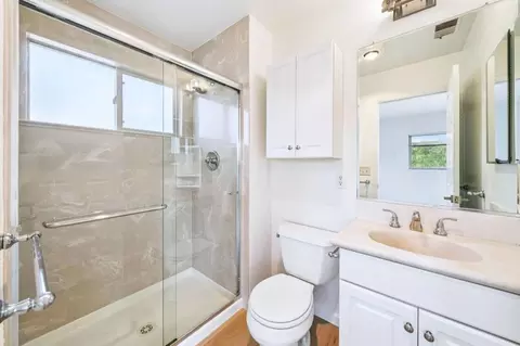 Bath - 1183 Manzanita Dr, Pacifica, CA 94044 photo 1 of 3