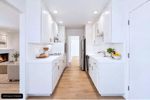 Kitchen - 1183 Manzanita Dr, Pacifica, CA 94044 photo 2 of 7