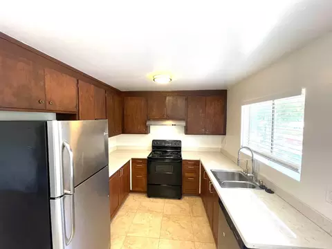 Kitchen - 166 Michael Dr, Campbell, CA 95008 photo 2 of 3