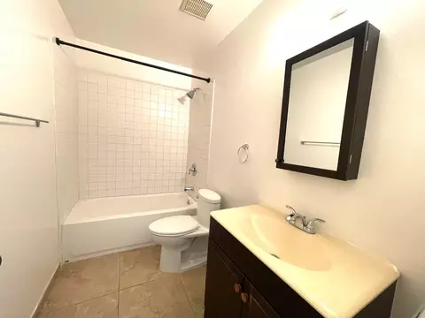 Bath - 166 Michael Dr, Campbell, CA 95008 photo 2 of 4
