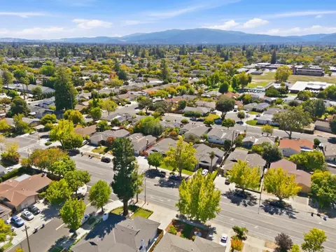 View/Area - 4654 Williams Rd, San Jose, CA 95129 photo 2 of 4
