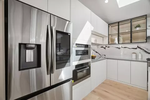 Kitchen - 4654 Williams Rd, San Jose, CA 95129 photo 4 of 5