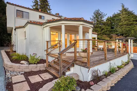 Exterior - 7433 Mesa Dr, Aptos, CA 95003 photo 5 of 14