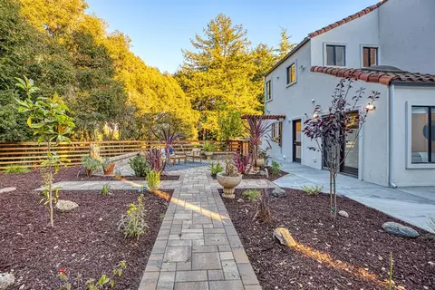 Exterior - 7433 Mesa Dr, Aptos, CA 95003 photo 12 of 14