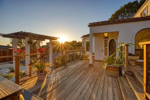 Exterior - 7433 Mesa Dr, Aptos, CA 95003 photo 7 of 14