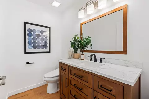 Bath - 7433 Mesa Dr, Aptos, CA 95003 photo 1 of 6