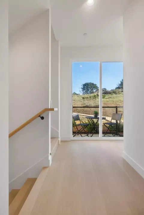 Entry Way - 827 Fassler Ave, Pacifica, CA 94044 photo 1 of 2