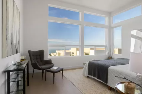 Bedroom - 827 Fassler Ave, Pacifica, CA 94044 photo 3 of 6