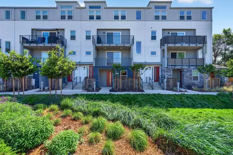 827 Redberry Way, San Jose, CA 95117