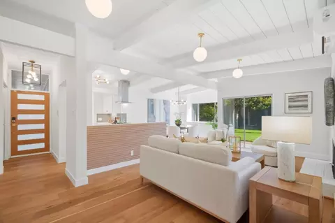 20 Roosevelt Cir, Palo Alto, CA 94306