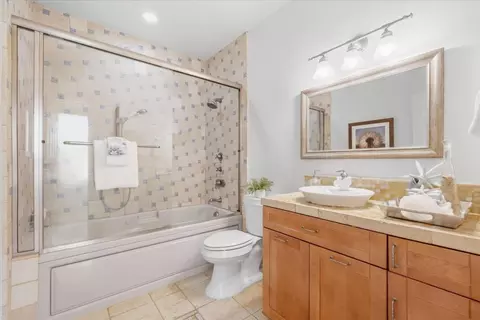 Bath - 28 Hunt Way, Campbell, CA 95008 photo 2 of 5