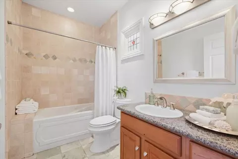 Bath - 28 Hunt Way, Campbell, CA 95008 photo 3 of 5