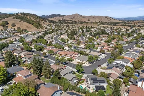 View/Area - 1435 Blackwing Way, Gilroy, CA 95020 photo 3 of 4