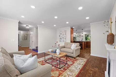 Living - 1435 Blackwing Way, Gilroy, CA 95020 photo 1 of 2