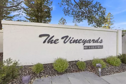 19554 Vineyard Ln, Saratoga, CA 95070
