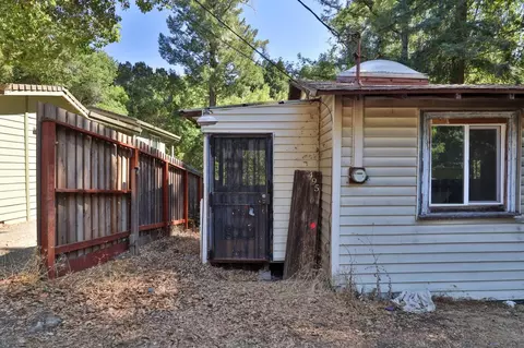 Exterior - 495 Riverview Dr, Boulder Creek, CA 95006 photo 2 of 7