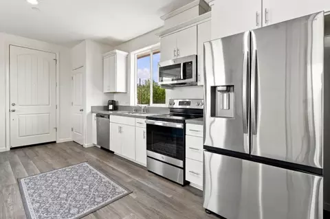 Kitchen - Vasquez Dr, Soledad, CA 93960 photo 2 of 2