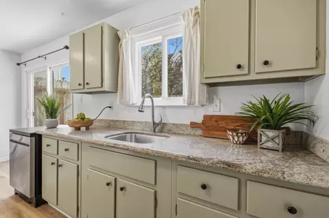 Kitchen - 2416 Palmetto Ave, Pacifica, CA 94044 photo 3 of 3