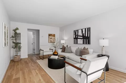 Living - 2416 Palmetto Ave, Pacifica, CA 94044 photo 2 of 3