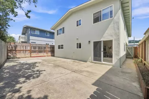 Exterior - 2416 Palmetto Ave, Pacifica, CA 94044 photo 3 of 3