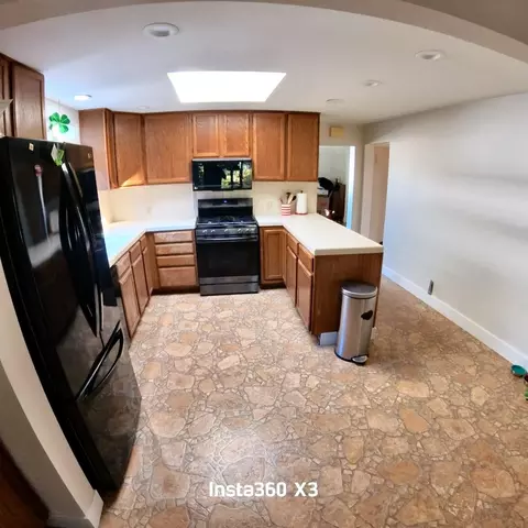 Kitchen - 318 West St, Salinas, CA 93901 photo 3 of 5