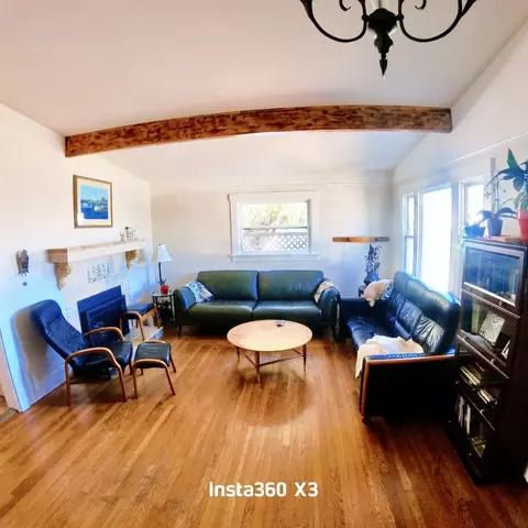 Living - 318 West St, Salinas, CA 93901 photo 1 of 6