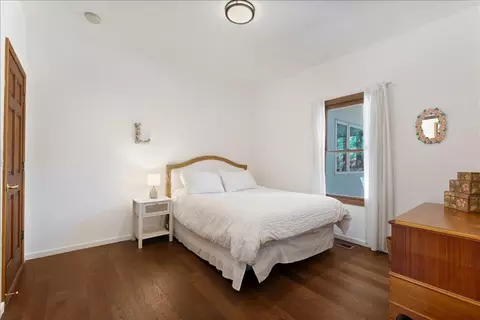 Bedroom - 4841 Cherryvale Ave, Soquel, CA 95073 photo 4 of 9