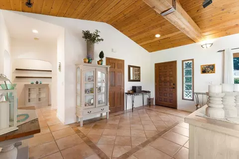 Entry Way - 4841 Cherryvale Ave, Soquel, CA 95073 photo 2 of 3