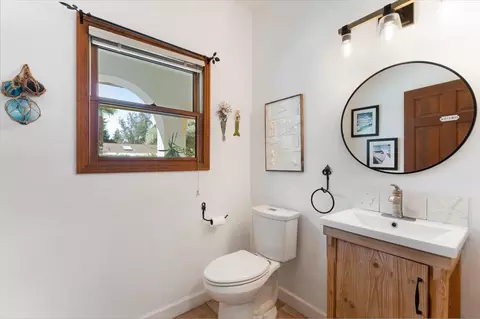 Bath - 4841 Cherryvale Ave, Soquel, CA 95073 photo 1 of 6