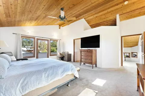 Bedroom - 4841 Cherryvale Ave, Soquel, CA 95073 photo 8 of 9
