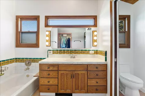 Bath - 4841 Cherryvale Ave, Soquel, CA 95073 photo 5 of 6