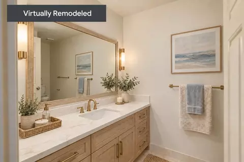 Bath - 1056 Padre Dr 4, Salinas, CA 93901 photo 3 of 4