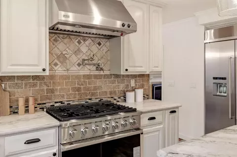 Kitchen - 577 Maple Ave, San Bruno, CA 94066 photo 6 of 7
