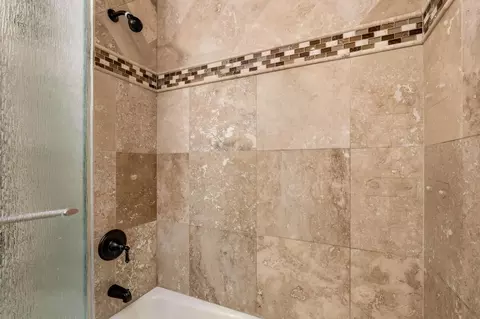 Bath - 577 Maple Ave, San Bruno, CA 94066 photo 4 of 5