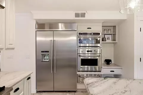 Kitchen - 577 Maple Ave, San Bruno, CA 94066 photo 5 of 7