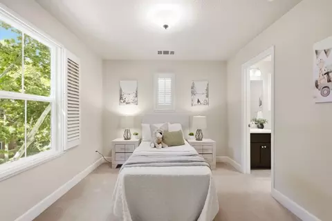 Bedroom - 221 Dali Ave, Mountain View, CA 94041 photo 9 of 10