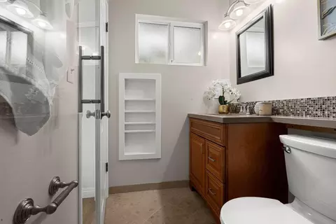 Bath - 1475 Ginden Ct, Campbell, CA 95008 photo 6 of 8