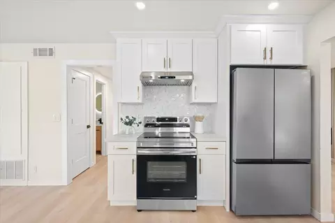 Kitchen - 6763 Tory Way, Dublin, CA 94568 photo 3 of 7