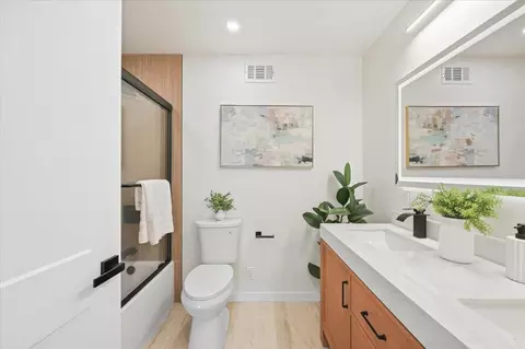 Bath - 6763 Tory Way, Dublin, CA 94568 photo 2 of 5