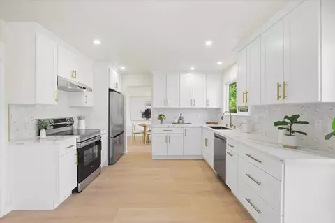 Kitchen - 6763 Tory Way, Dublin, CA 94568 photo 4 of 7