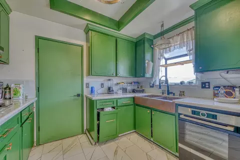 Kitchen - 12791 Jasper Way, Salinas, CA 93906 photo 2 of 3